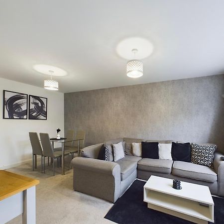 Modern 2 Bed City Apartment With Private Parking Swansea Exterior photo